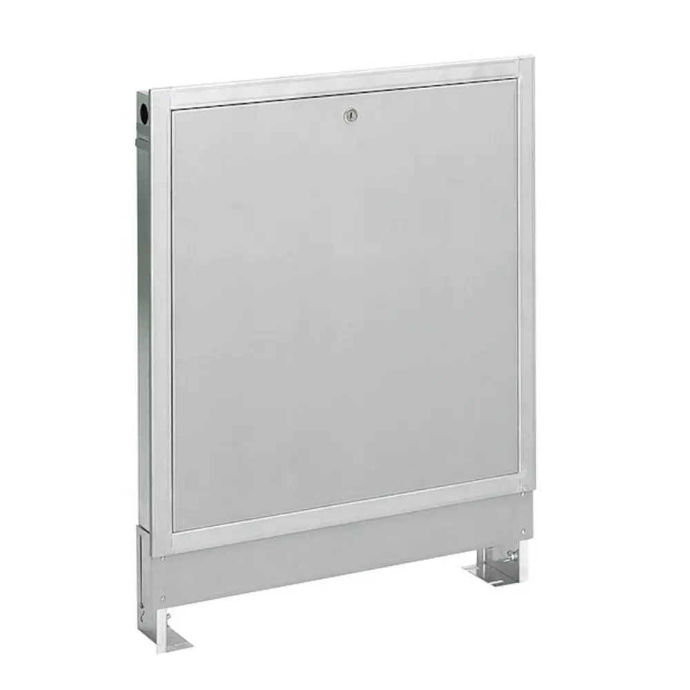 Produktbild des Viessmann Verteilerschrank Typ D-UP RAL9016, 7568325, einem silberfarbenen, rechteckigen Schrank mit Schloss, der auf einem Sockel mit Füßen steht.